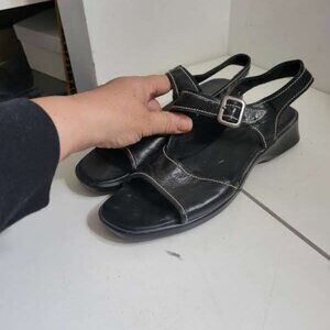 Black Leather Sandals by Munro American Size 9